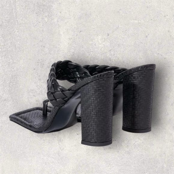 Azalea Wang Square Toe Sandal Chunky Heel Black - Picture 5 of 7